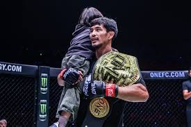 [NBA]“东詹”合砍68分 湖人赢球晋级